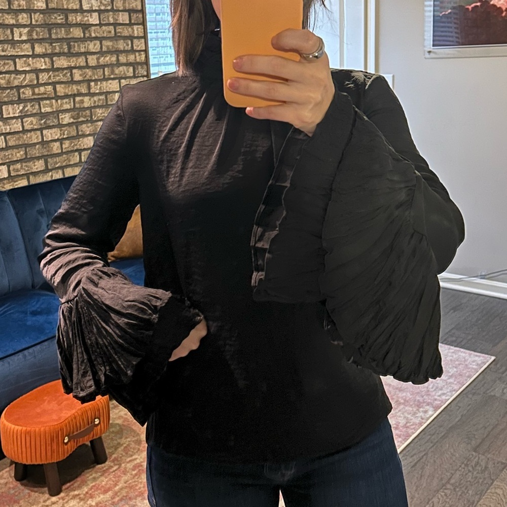 Vince Camuto Black Silk Blend Bell Sleeve Blouse | Size XS | Work to Evening - Picture 4 of 4